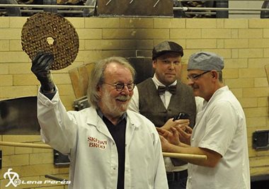 _DSC0098_Skedvi_Brod_Invigning_Benny_Andersson_LP540.jpg
